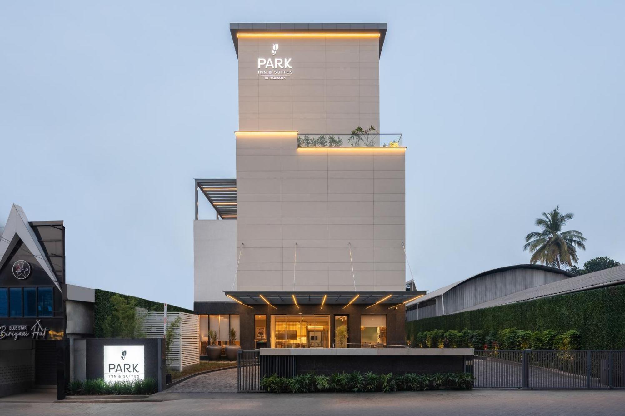 Park Inn & Suites By Radisson Thrissur East Fort Exterior foto